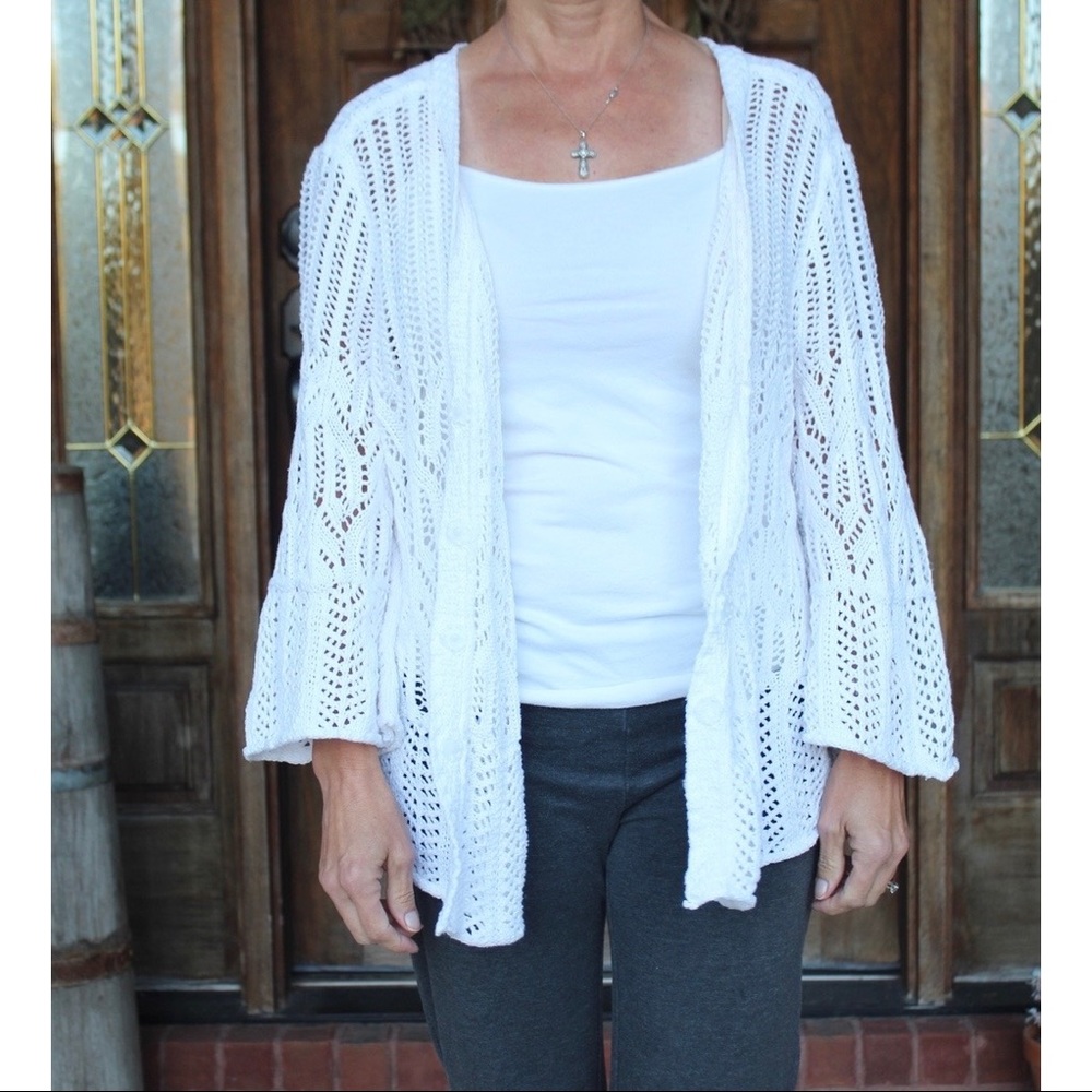 Vintage Long Sleeve Crochet Top!